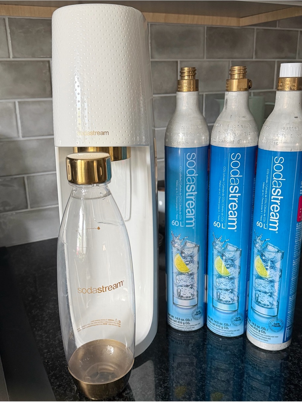 SodaStream White and Gold Sparkling Water with 3 CO2 cylinders